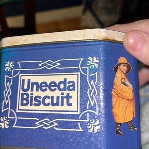 Uneeda biscuit tin in GUC